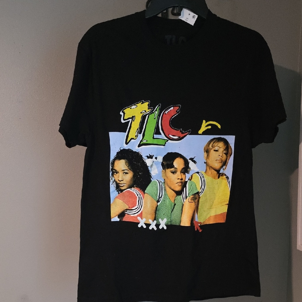TLC Graphic Tee NWT Size Small 100% Cotton